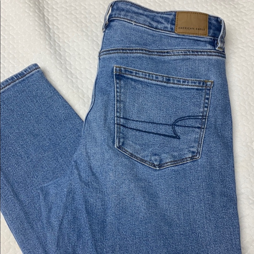 American Eagle Mom Jeans, Size 6